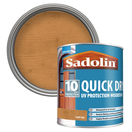 Can of Sadolin Quick Dry UV Protection Woodstain with a Light Oak olour swatch