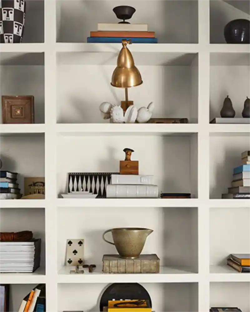 Swiss Coffee - Aura Interior eggshell - Benjamin Moore